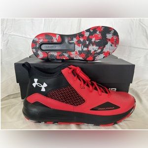 NIB Under Armour Men Sz 13 / Women 14.5 Lockdown 5 Basketball Shoes 3023949 601